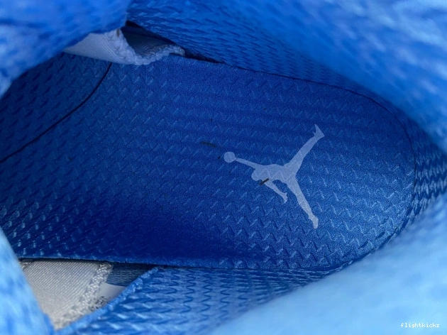 UNC 5 Air Jordan DV1310-401 0902